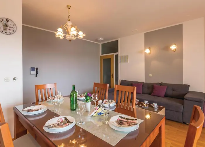 Apartment Gradiscanskih Hrvata Makarska