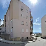 Апартаменти Gradiscanskih Hrvata Макарська
