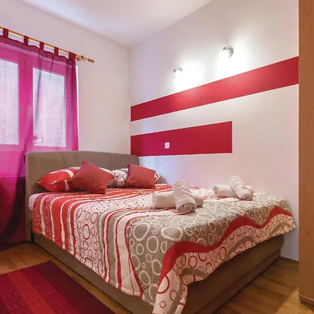 Stunning In With Kitchen Makarska