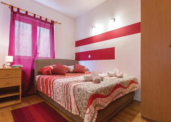 Gradiscanskih Hrvata Макарська